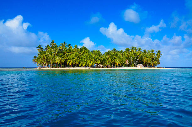 isla paraíso tropical de san blas archipiélago de panamá - panama caribbean culture san blas islands caribbean fotografías e imágenes de stock