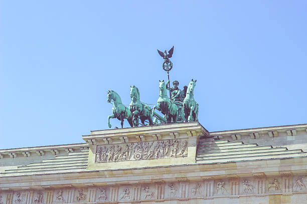 istock Brandemburg gate, quadriga scene 480218174