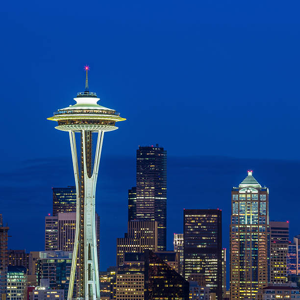 istock Seattle skyline panorama at sunset as seen from Kerry Park 480218188