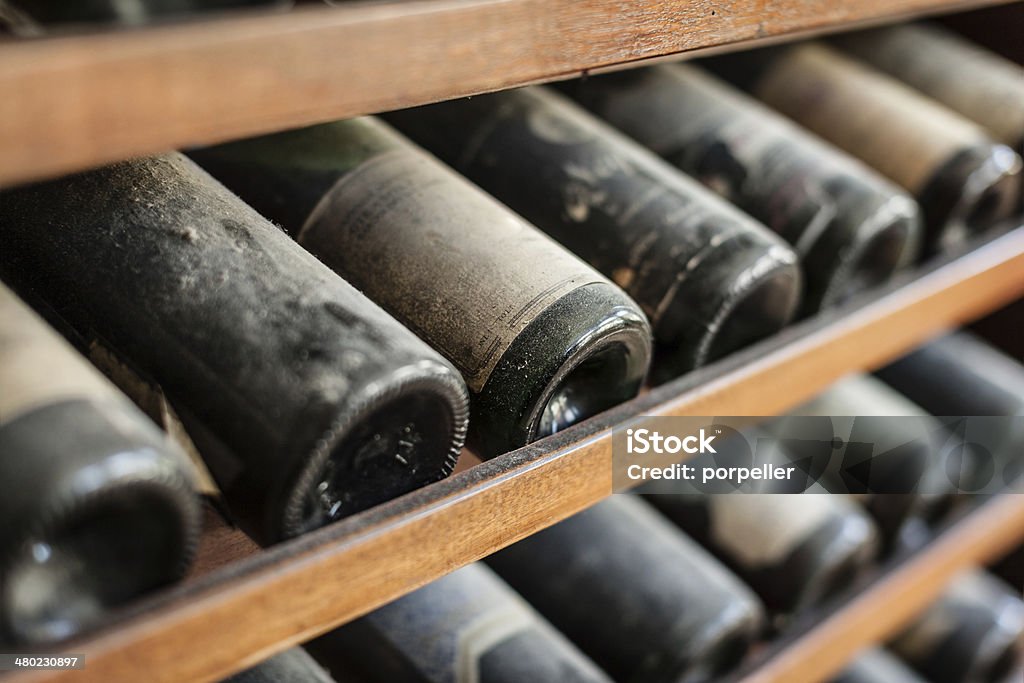 古代のワイン - 古いのロイヤリティフリーストックフォト