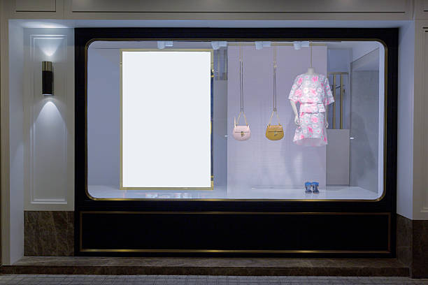 mannequin in fashion shop display window - skyltfönster bildbanksfoton och bilder