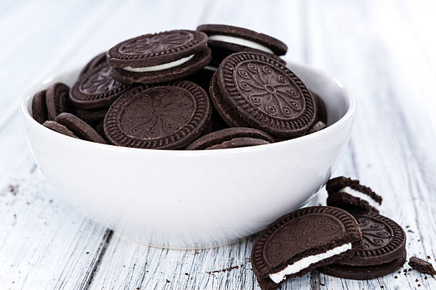 istock Portion of Cream Cookies 480255014