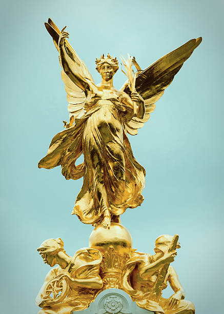 istock Queen Victoria Memorial in London 480262773