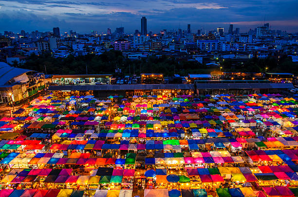 istock City and color market 480294552