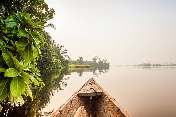 istock Canoe ride in Africa 480325369