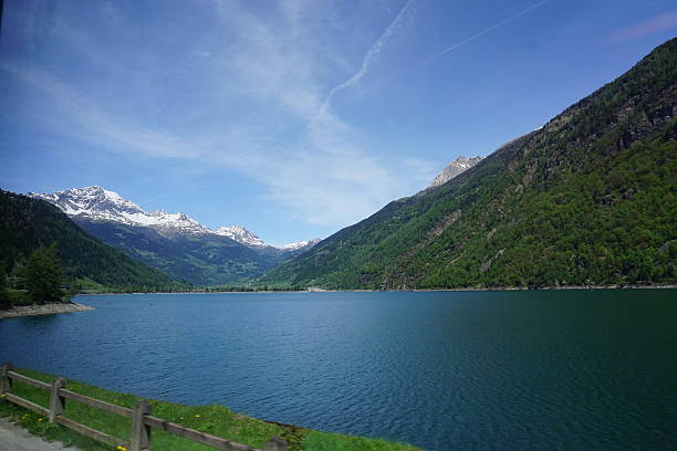 istock The lake in Poschiavo 480330368
