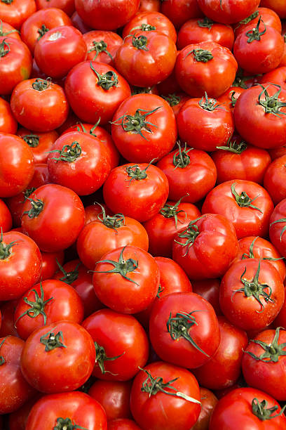 istock Tomatoes at the Market - Tomates en el Mercado 480357414