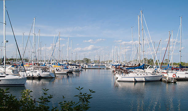 istock Yacht Club 480370082