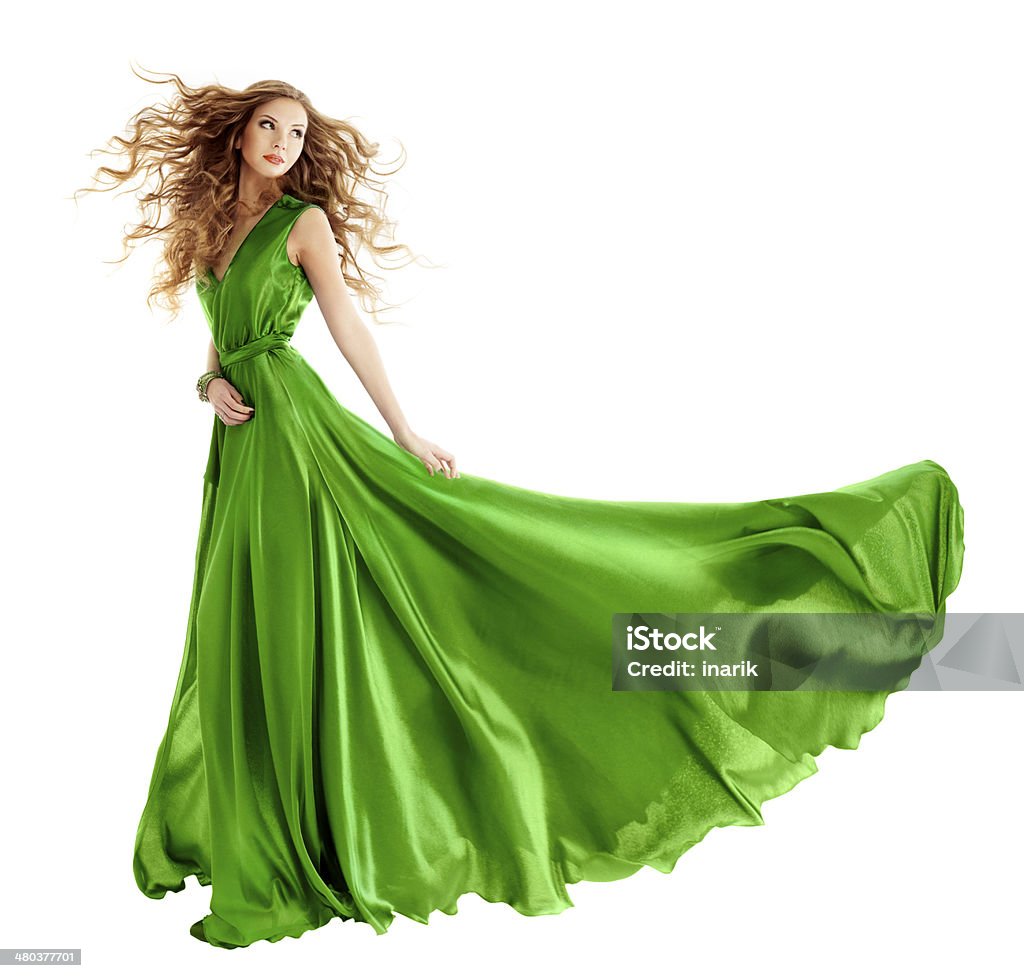 Mujer En Vestido De Moda Verde Belleza Vestido De Noche Largo Foto de stock  y más banco de imágenes de Vestido - iStock