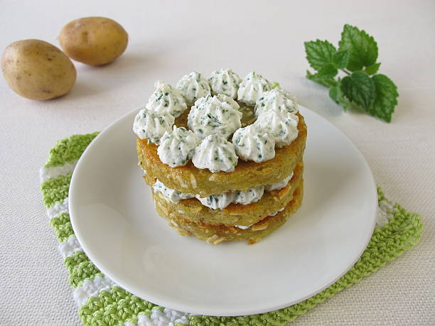 100+ Reibekuchen Stock Photos, Pictures &amp; Royalty-Free Images - iStock