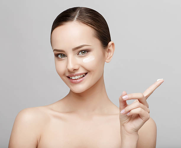 istock Beautiful Woman with Clean Fresh Skin 480391336