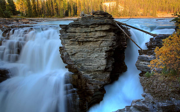 istock Athabasca Falls in Jasper National Park, Alberta 480397593