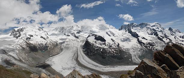 istock Large panoramic view of Liskamm and monte Rosa 480400578