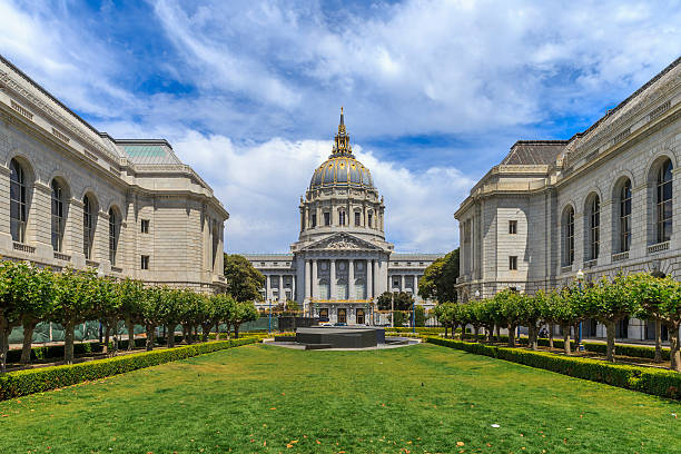 сан-франциско город зал, вид сзади - san francisco county government town hall government building стоковые фото и изображения