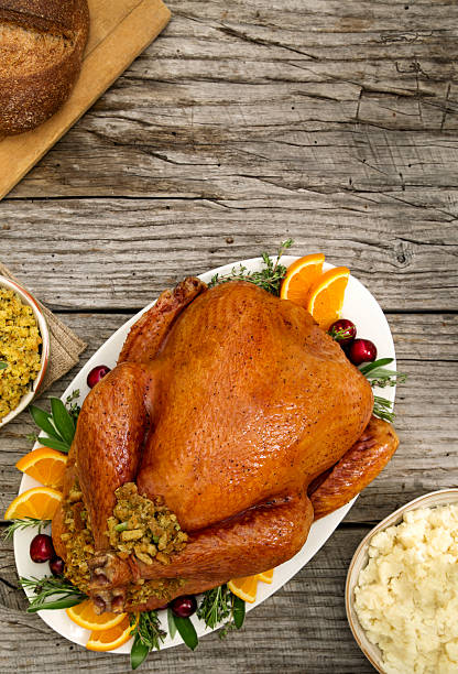 gepökelter thanksgiving-truthahn - roast turkey stock-fotos und bilder