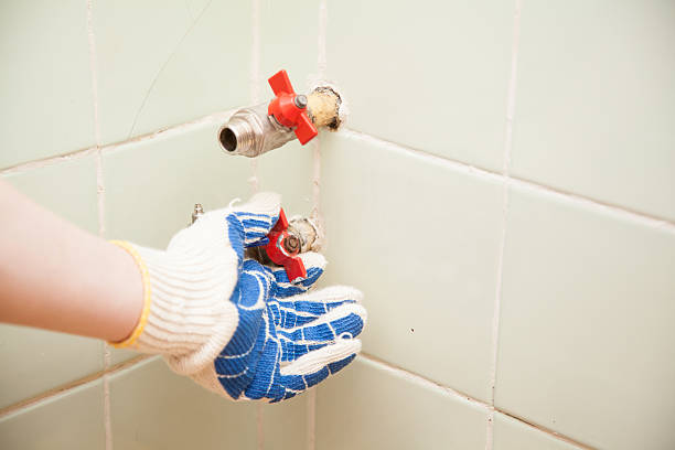 istock Hand and water tube 480426851
