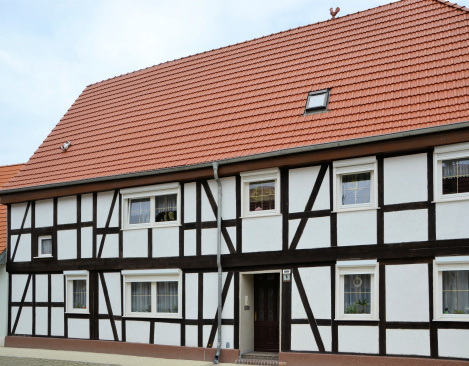 \n\nhistoric half-timbered house in Oranienbaum