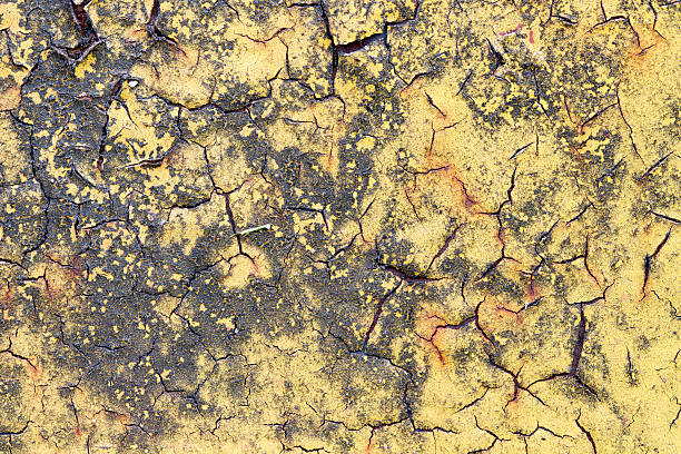 istock background of peeling paint and rusty old metal 480451076