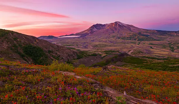 Photo of Mt St Helens at Sunrise