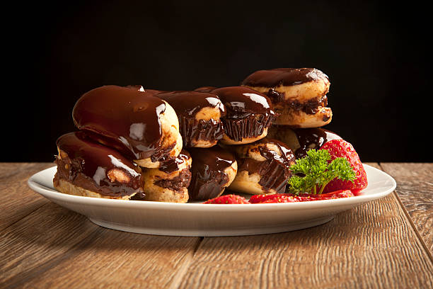 istock profiterole_ ekler_cake - Stock Image 480463297
