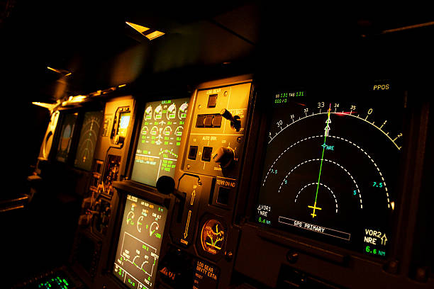 flugzeug kontrolle - airplane electronics industry air vehicle cockpit stock-fotos und bilder