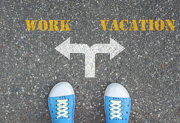 istock Decision to make at the cross road, work or vacation 480470000
