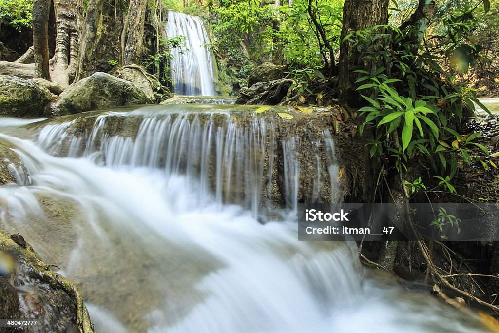Erawan Wodospad, Kanchanaburi, Tajlandia. - Zbiór zdjęć royalty-free (Basen)