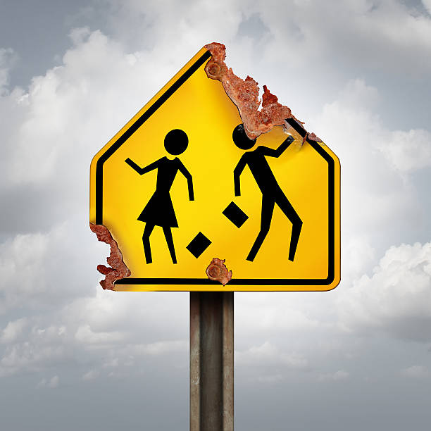 образование снижение - crossing education child school crossing sign стоковые фото и изображения