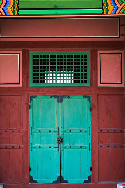 istock Korean Tradition Wooden Door 480473932