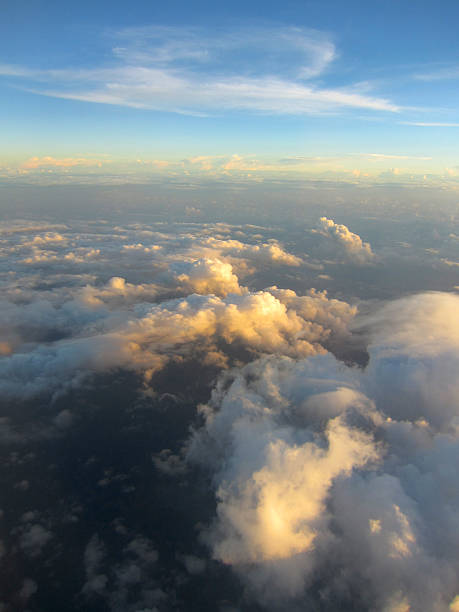 istock Thirty Thousand Feet of Sunset 480510763