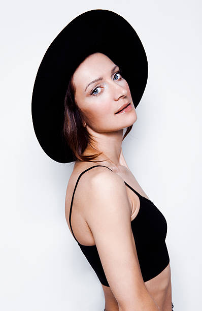 istock Beautiful woman in hat 480513421