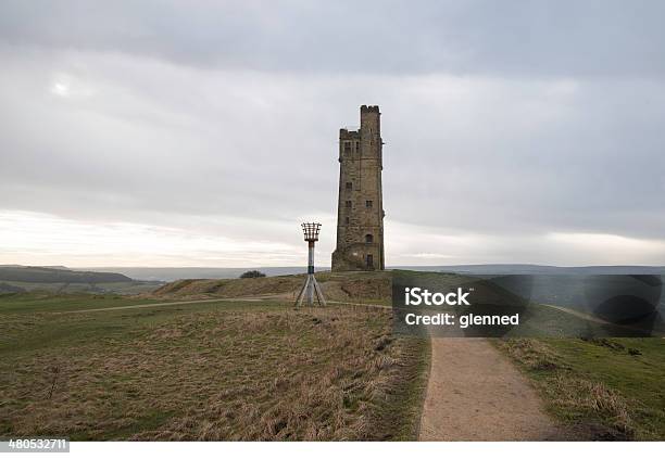 Victoria Tower E Tower Hill - Fotografie stock e altre immagini di Luce del faro - Luce del faro, Ambientazione esterna, Campo