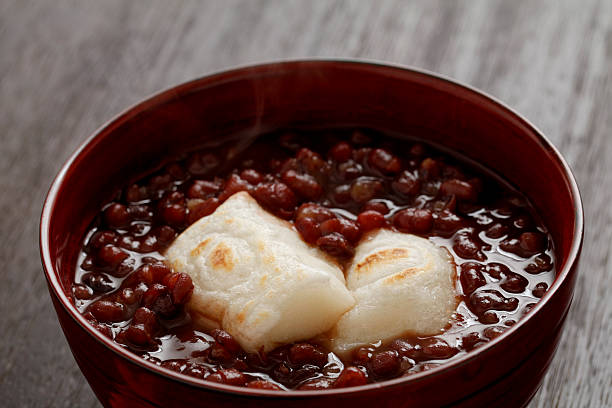 istock Contact sweet red-bean soup 480581908
