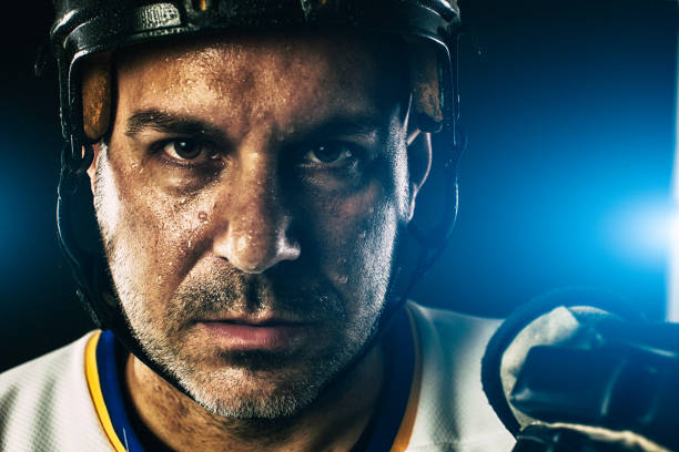 istock hockey player portrait 480585511