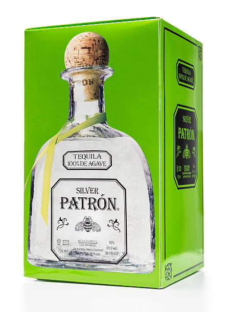 silver patron tequila pole - patron tequila zdjęcia i obrazy z banku zdjęć