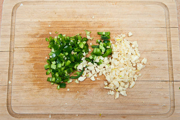 istock Finely chopped garlic and jalapenos 480595423