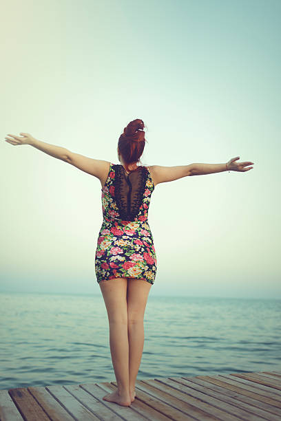 istock free woman 480610881