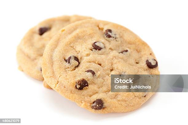 Galletas Con Pedacitos De Chocolate Foto de stock y más banco de imágenes de Al horno - Al horno, Alimento, Botones de Chocolate