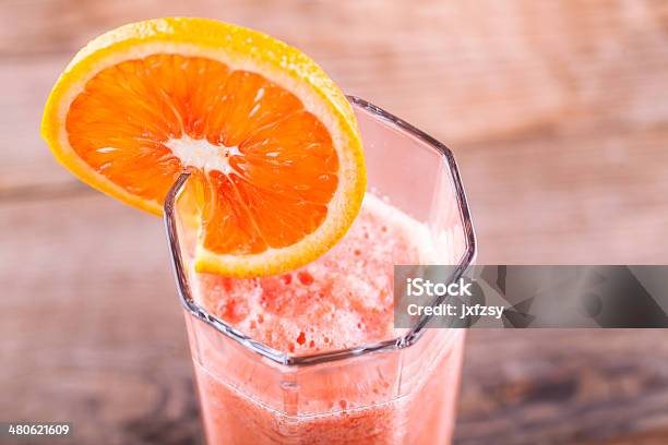 Batidos De Tomate Foto de stock y más banco de imágenes de Alimento - Alimento, Batido de frutas, Batido de leche