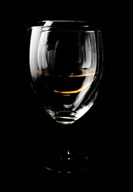 istock Glasses of wine 480631578