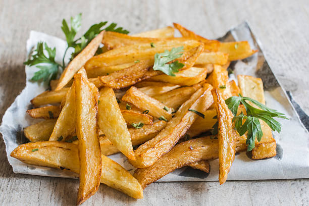 istock Prepared french fries 480632722