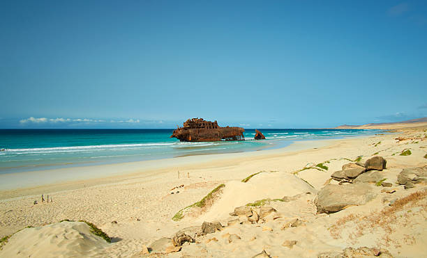istock Shipwreck Of Boa Vista 480640541