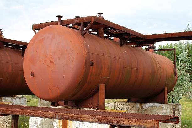 istock Rusty liquified gas cylinder 480678184