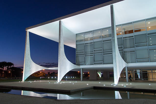 ブラジル大統領官邸 - niemeyer museum of contemporary arts ストックフォトと画像