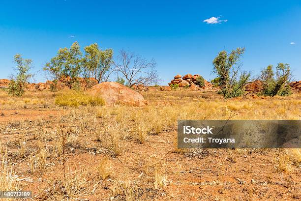 Foto de A Caverna Marbles Central Australia e mais fotos de stock de Austrália - Austrália, Aventura, Azul