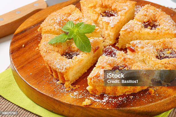 Photo libre de droit de Maison Tourte Aux Cerises banque d'images et plus d'images libres de droit de Aliment en portion - Aliment en portion, Assiette, Blanc