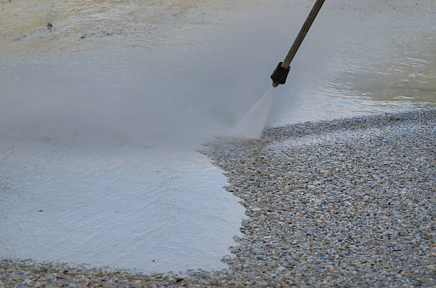 istock Power Jet Wash of Exposed Aggregate Concrete 3 480746499