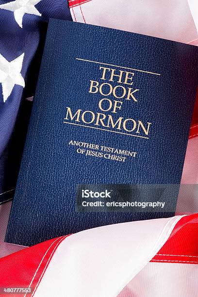 Mormon Библия — стоковые фотографии и другие картинки Звёздно-полосатый флаг - Звёздно-полосатый флаг, Книга, Cult