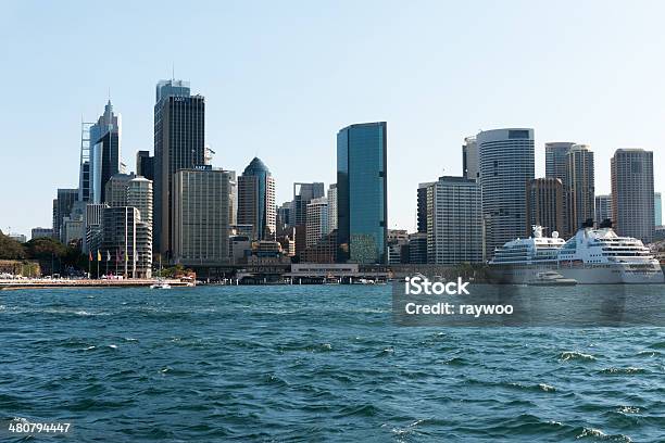 Modernos Edificios Cerca De Circular Quay Foto de stock y más banco de imágenes de Agua - Agua, Aire libre, Arquitectura exterior