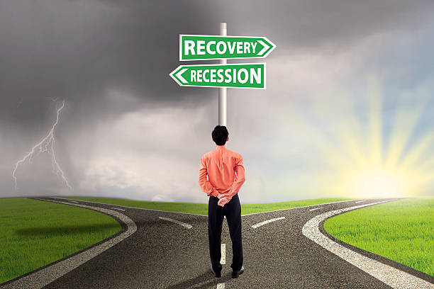 istock Worker choose the recession or recovery finance 480807884